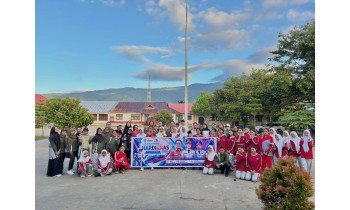Semarak Hardiknas 2026, SMA Negeri 1 Halmahera Timur Gelar Jalan Santai dan Senam Bersama