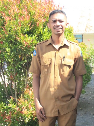 Riston Tatengkeng, S.Pd.